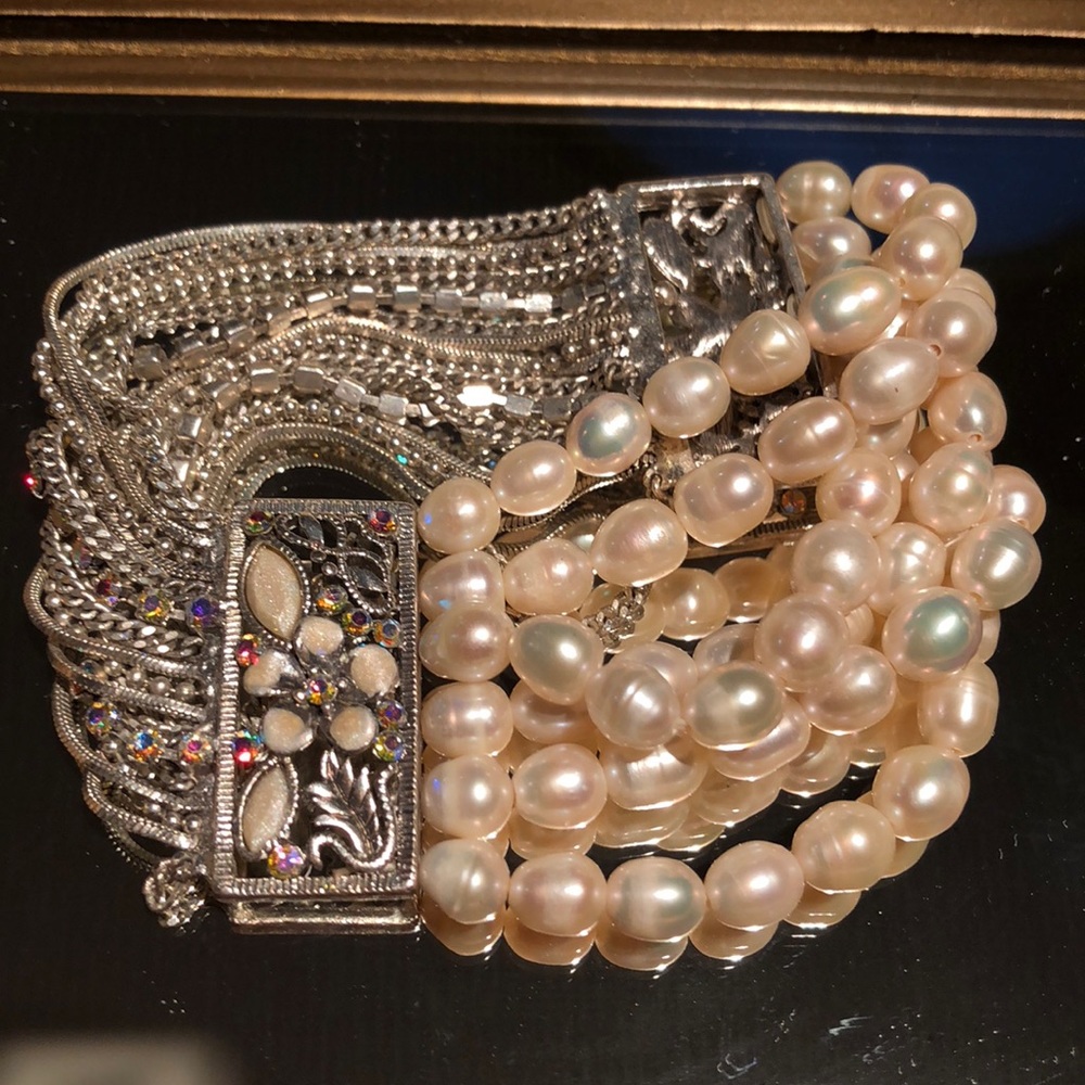 Unique faux Pearl and Crystal Bracelet